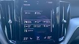 Volvo XC60 MOMENTUM PRO, B4 AWD, 145+10 k - náhled 17