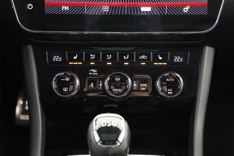 Škoda Superb (2017) Sportline 2.0 TSI, Automat - fotka 11 z 20