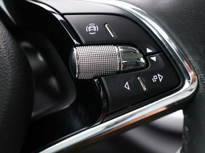 Škoda Octavia 1,5 TSI 110kW Style Aut.klima - fotka 18 z 31