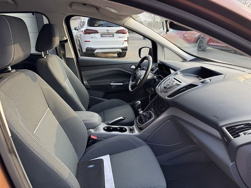 Ford C-MAX (2013) 1.0i EB Klima Winter Paket - fotka 13 z 44