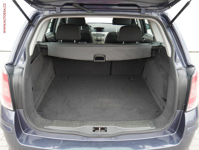 Opel Astra (2007) 1.7 CDTi, AC, STK4/28 - fotka 7 z 15