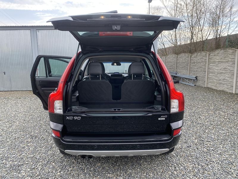 Volvo XC90 2.5TDi D5 200PS 7M 196000KM 1A - fotka 110 z 161