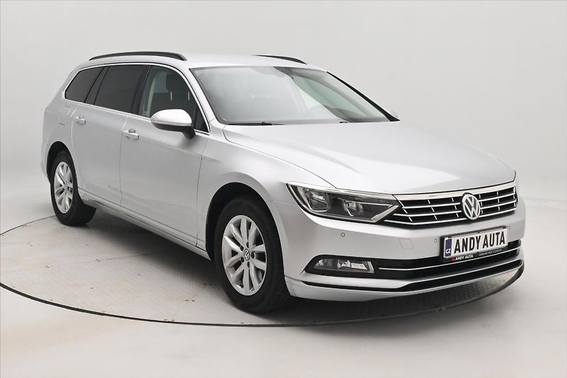 Volkswagen Passat 2,0 TDI 110 kW Navigace Záruka - fotka 3 z 31
