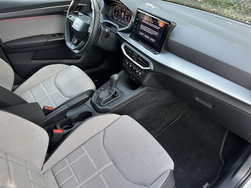 Seat Ibiza (2025) 1.5 TSI DSG FR - fotka 9 z 32