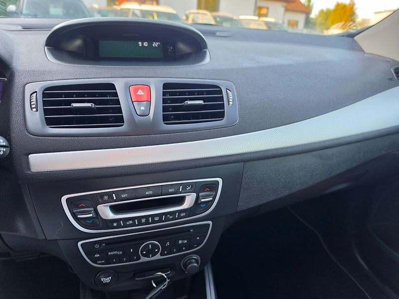 Renault Mégane (2009) 1.6 i Rozvody - fotka 11 z 27