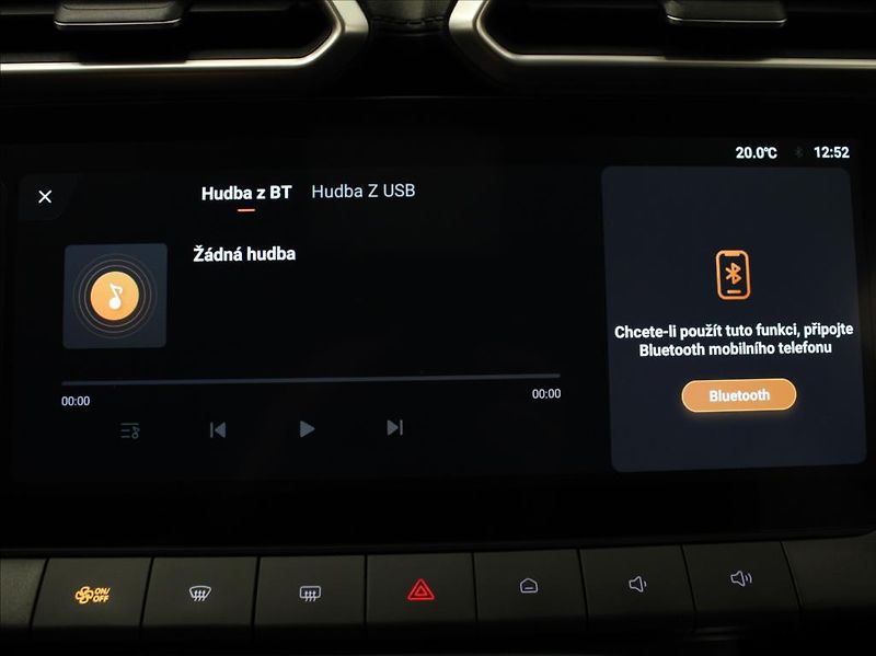 MG ZS 1,5 Hybrid+ Exclusive 20tkm.ČR - fotka 14 z 27