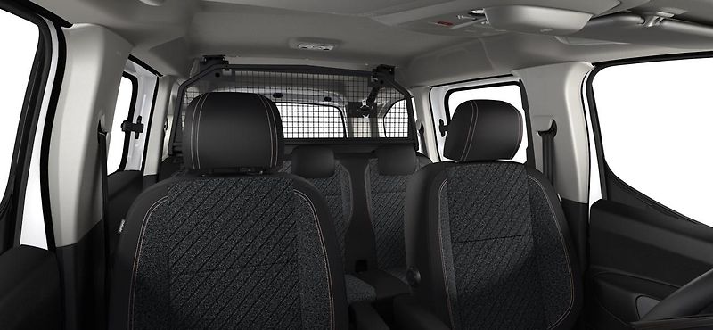 Peugeot Rifter (2026) ALLURE BlueHDi 100 S&S MAN6 - fotka 6 z 8