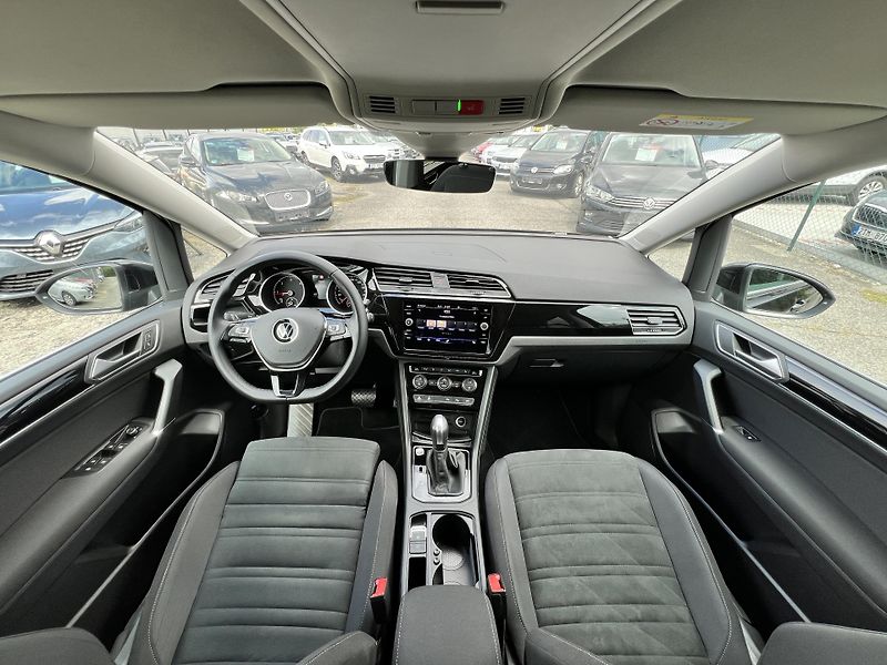 Volkswagen Touran Highline 2.0TDi DSG ČR odp.DPH - fotka 17 z 51