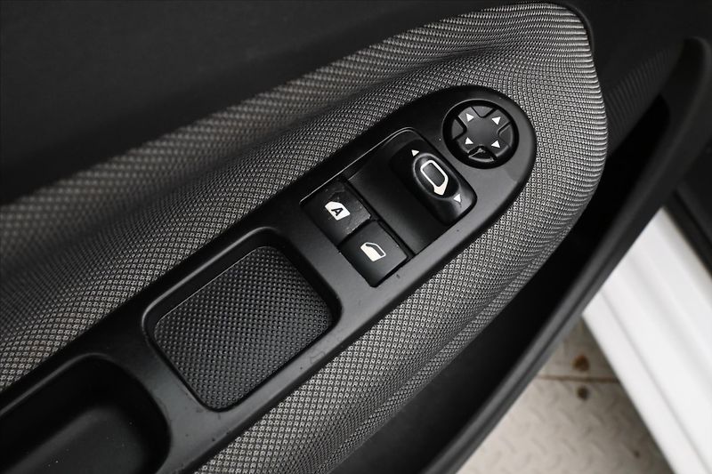 Citroën C3 Picasso 1,6 HDI 73 kW TAŽNÉ Záruka až - fotka 23 z 28