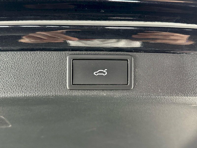 Škoda Octavia (2025) Combi 1.5TSI 110kW Exclusive S - fotka 32 z 35