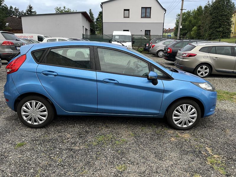 Ford Fiesta (2011) PĚKNÝ STAV i CENA - fotka 6 z 26