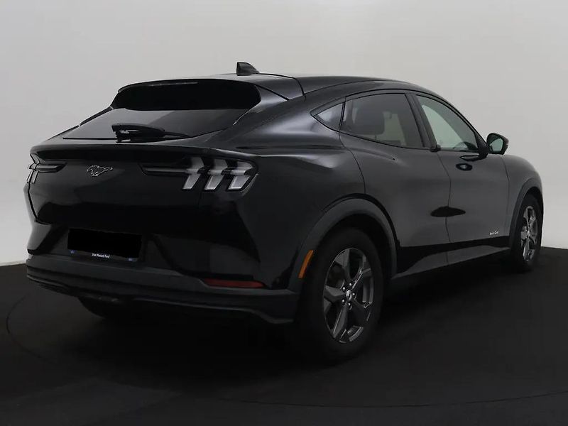 Ford Mustang Mach-E RWD 75kWh 190kW 1.Maj DPH - fotka 2 z 9