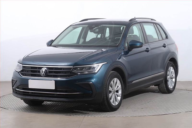 Volkswagen Tiguan (2021) 2.0 TDI - fotka 2 z 24