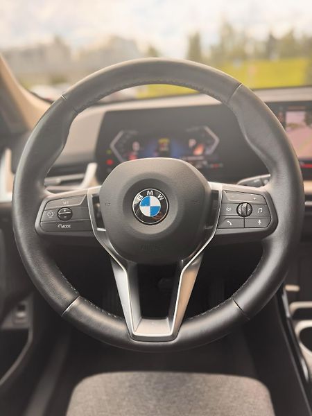 BMW X1 (2024) sDrive20i, panorama - fotka 17 z 35