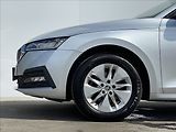 Škoda Octavia 2,0 TDI Combi Ambition Plus - náhled 19