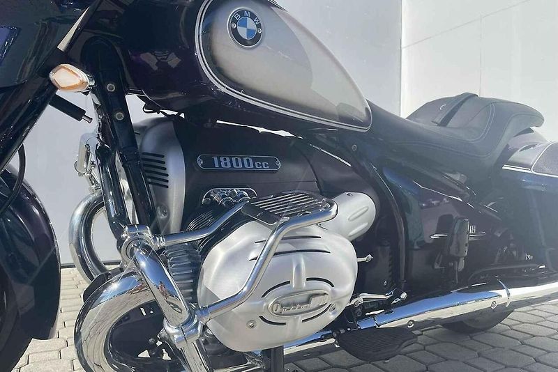BMW R 18 B pohání mohutný dvouválcový boxer.