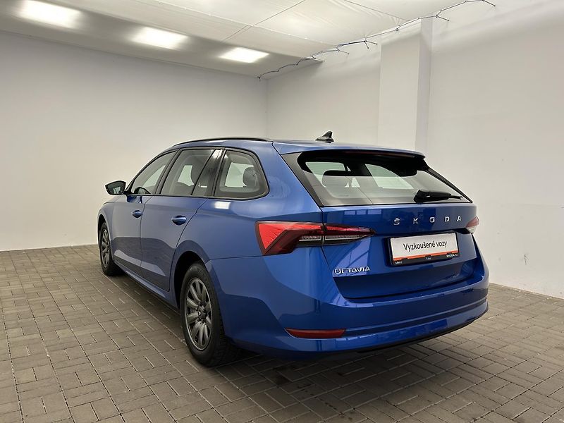Škoda Octavia 2.0 TDI Ambition Plus Extra - fotka 19 z 22
