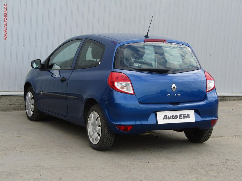 Renault Clio (2009) 1.2 i, ČR, AC, STK3/28 - fotka 6 z 15