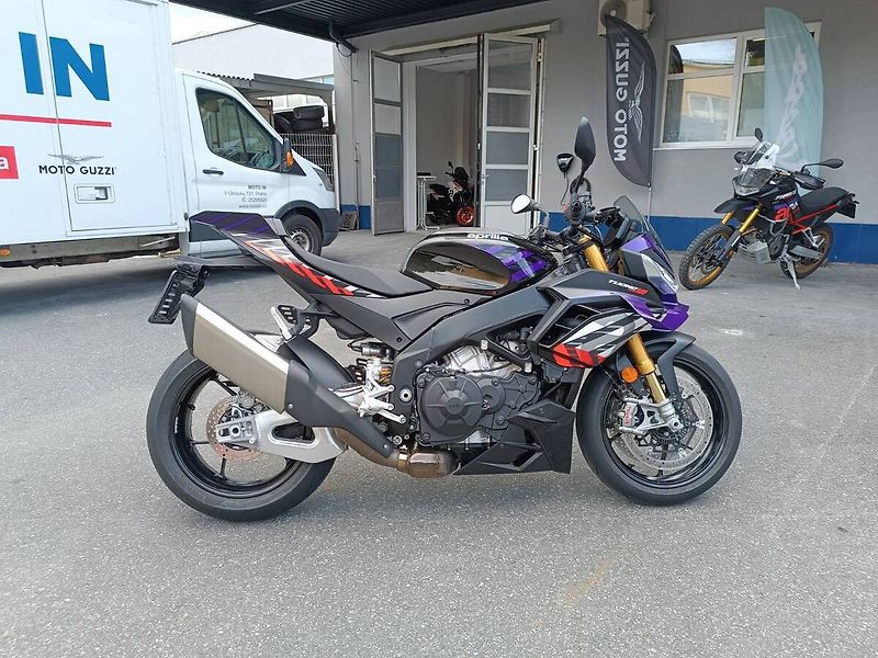 Aprilia Tuono V4 1100 Factory (2026) Shakedown Indigo (sleva 50.0 - fotka 8 z 24