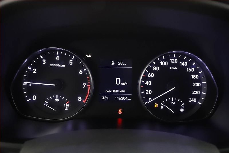 Hyundai i30 (2023) Smart 1.0 T-GDI, ČR,1.maj - fotka 9 z 16