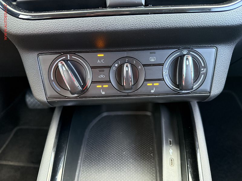 Škoda Scala (2020) 1.0 TSi, ČR, Ambition, DSG - fotka 16 z 18