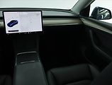 Tesla Model Y (2021) Long Range AWD 75kWh, SoH 93% - náhled 8