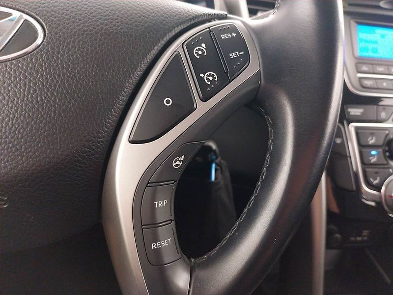 Hyundai i30 (2015) 1.6 MPI, ČR,1.maj, Serv.kniha - fotka 19 z 20