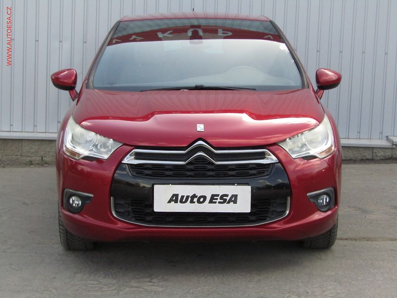 DS Automobiles DS4 (2012) 2.0 HDi, Navi, kůže - fotka 2 z 20