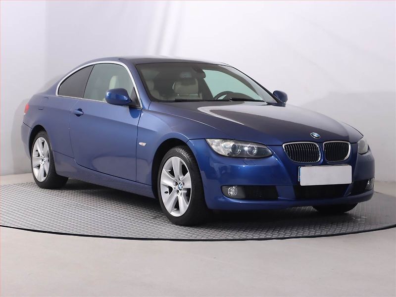 BMW Řada 3 (2010) 320 d xDrive, 4X4, Automat - fotografie inzerátu