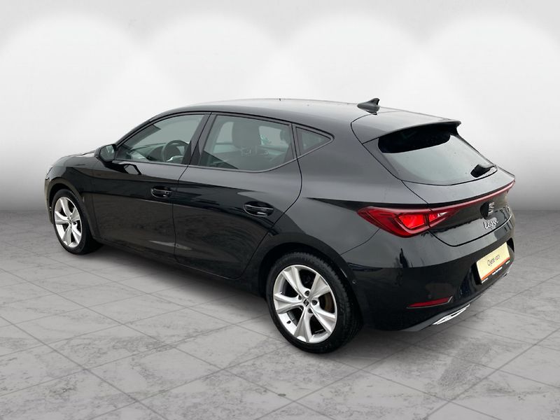 Seat Leon 2.0 TDi DSG 7st. FR-Line - fotka 7 z 29