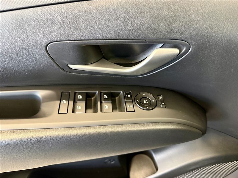 Hyundai Tucson 1,6 T-GDI COMFORT - fotka 12 z 16