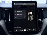 Volvo XC60 B5 AWD // PLUS DARK + sada kol - náhled 41