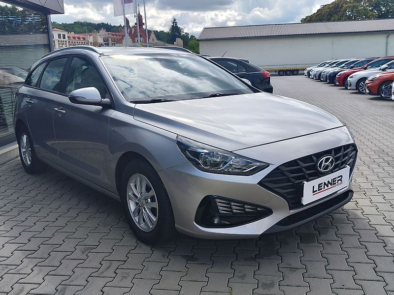 Hyundai i30 1.5 T-GDI/117kW Comfort - fotka 3 z 28