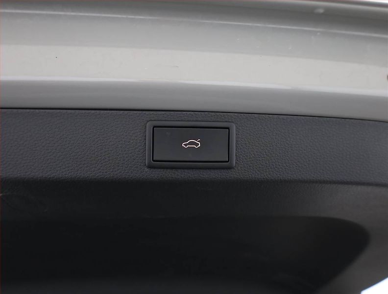 Škoda Karoq (2024) Fresh 2.0 TDI - fotka 19 z 21