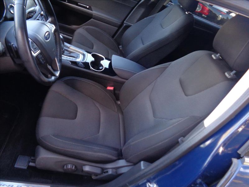 Ford Mondeo 2,0 - fotka 14 z 16