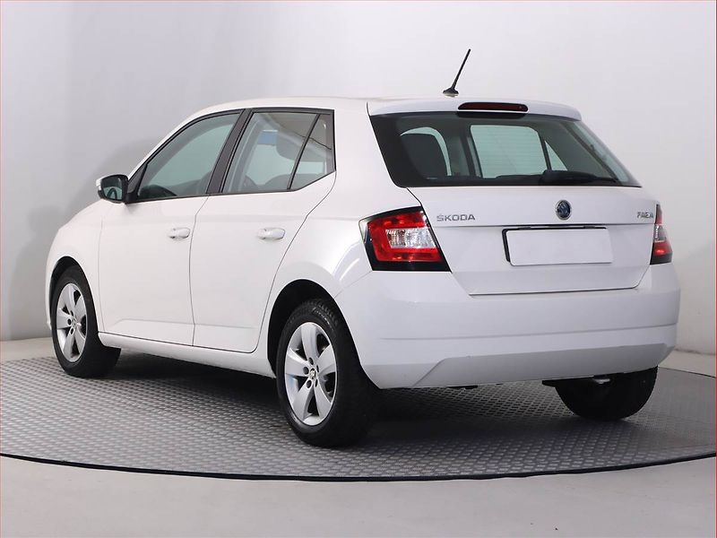 Škoda Fabia (2016) 1.2 TSI, Serv.kniha - fotka 4 z 16