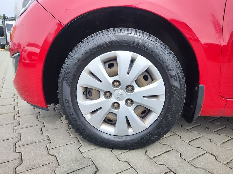 Hyundai ix20 1.6 CVVT/92kW Trikolor - fotka 26 z 26