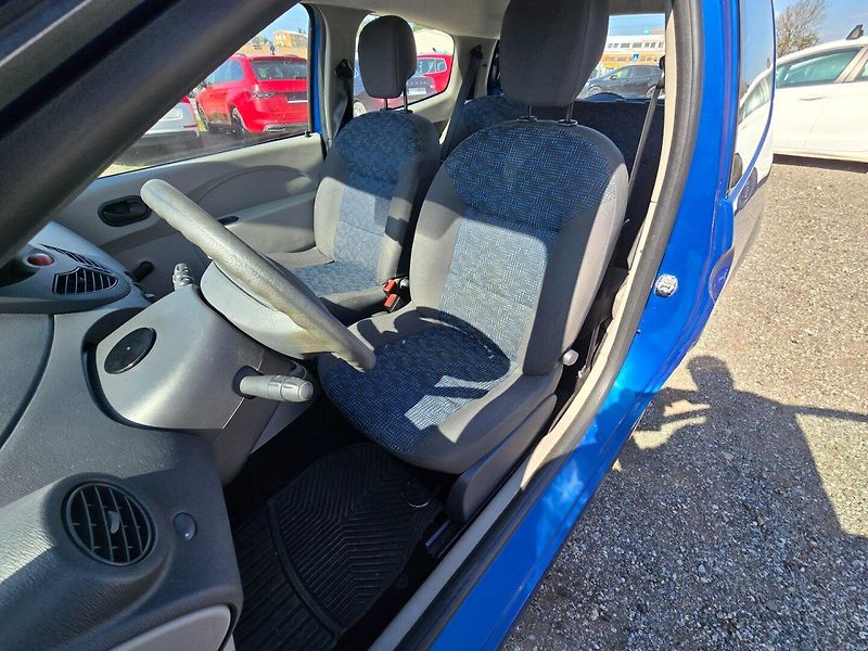 Renault Twingo (2007) 1.2 43KW klima - fotka 10 z 20