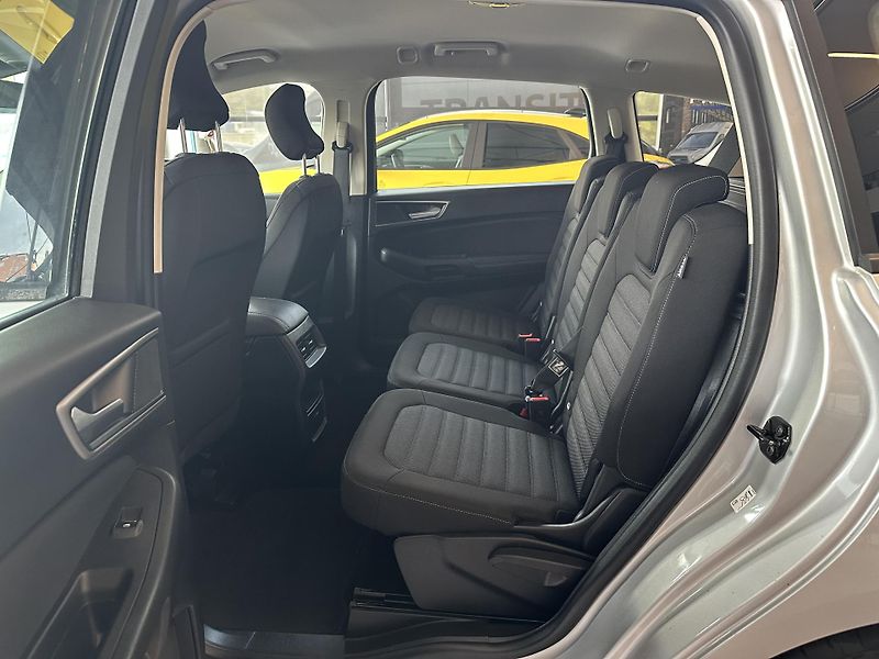 Ford S-MAX Business 2.5i HEV 190k aut. - fotka 11 z 28