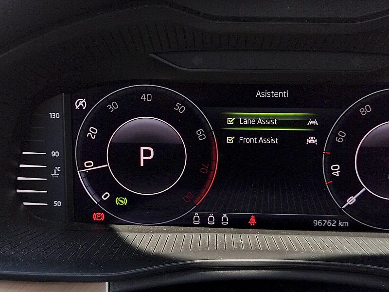 Škoda Scala (2020) Style Emotion 1,5 Tsi 110 Kw D - fotka 8 z 36
