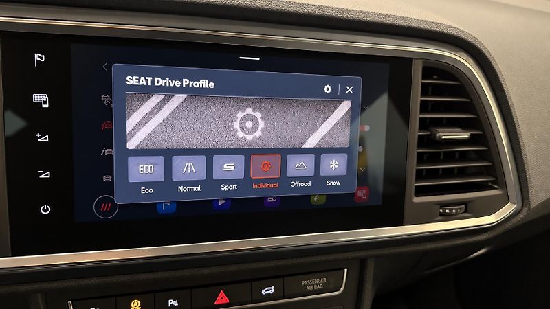Seat Ateca (2023) 2.0TDI,4X4,ZÁRUKA,DSG - fotka 10 z 31