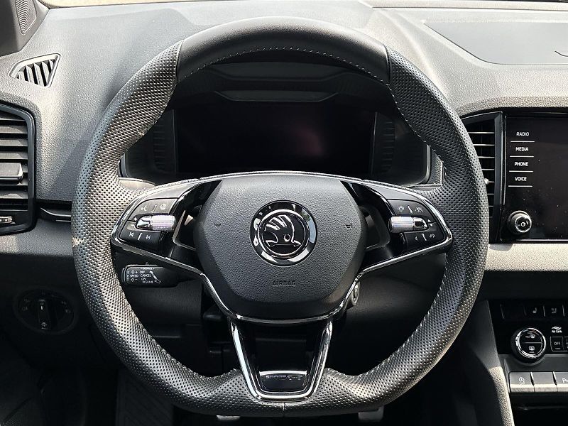 Škoda Karoq (2023) 1.5 TSI Sportline - fotka 6 z 31