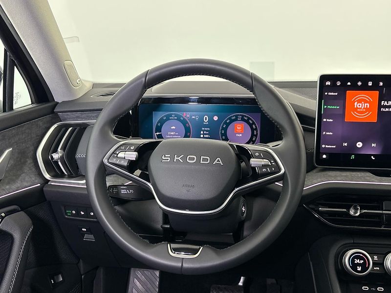 Škoda Kodiaq Exclusive Selection 4x4 DSG - fotka 18 z 31