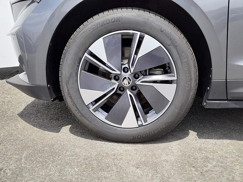 Škoda Enyaq 50 Tour 55kWh 125kW 1A - fotka 10 z 20