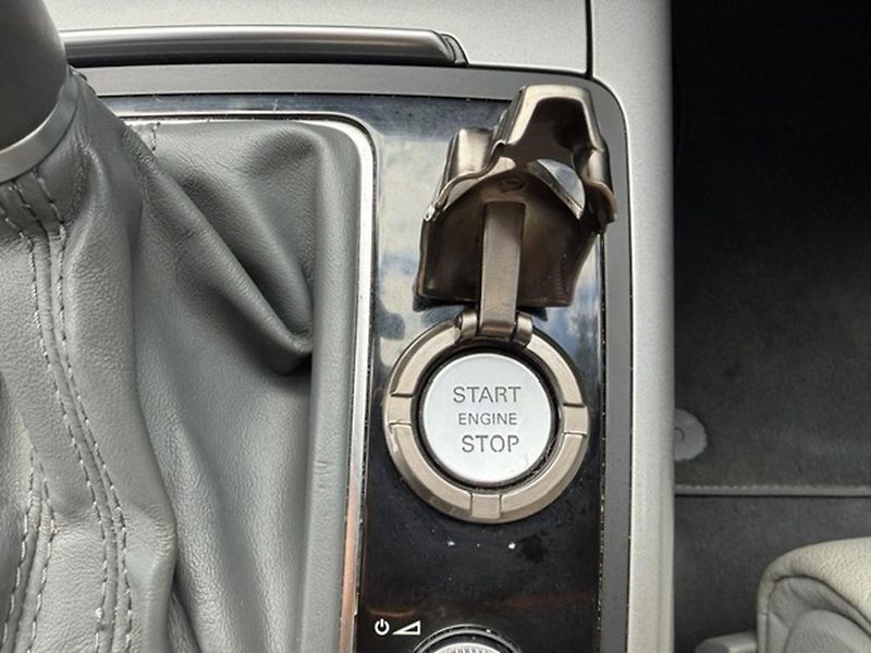 Audi A6 Avant kombi 3,0 TDi, tažné zařízení - fotka 29 z 42