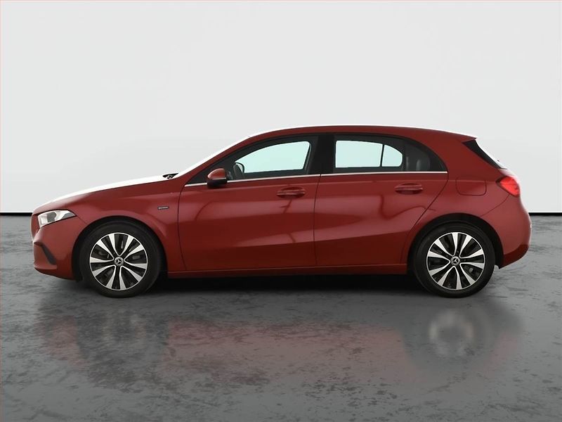 Mercedes-Benz Třídy A (2020) A 250 e - fotka 3 z 22