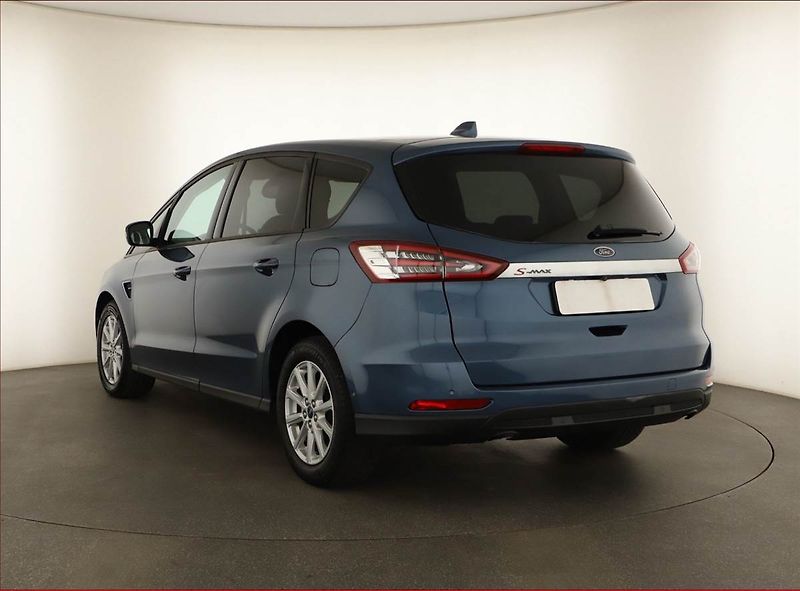 Ford S-MAX (2021) 2.0 EcoBlue - fotka 4 z 14