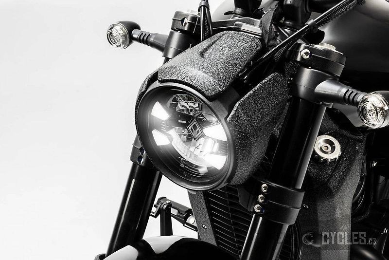 Benda (2026) Dark Flag 500 - fotka 8 z 12