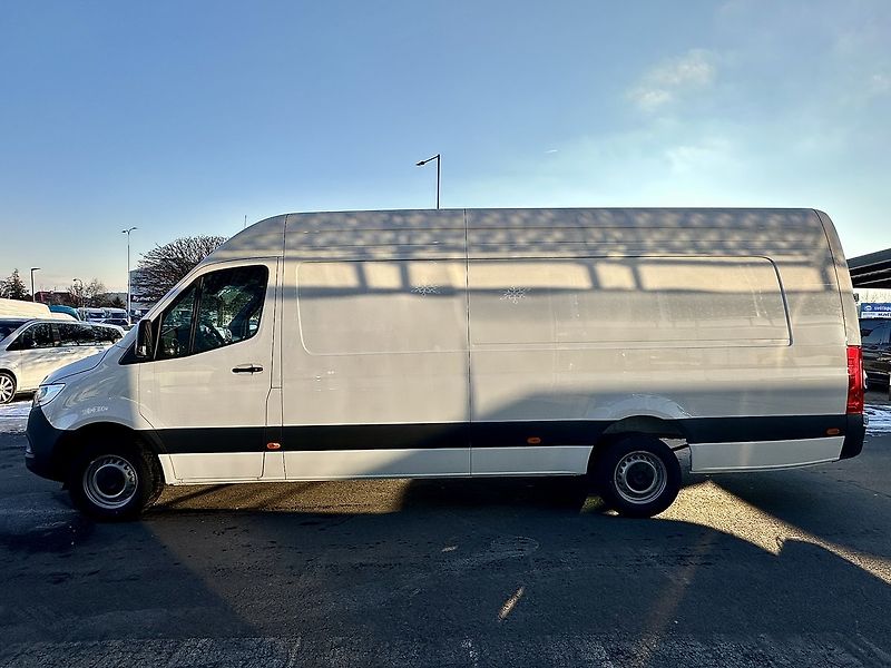 Mercedes-Benz Sprinter (2025) 317 KAWA Pro XL - fotka 4 z 28