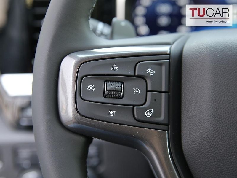 Chevrolet Silverado (2026) High Country 6.2 V8  - fotka 24 z 48
